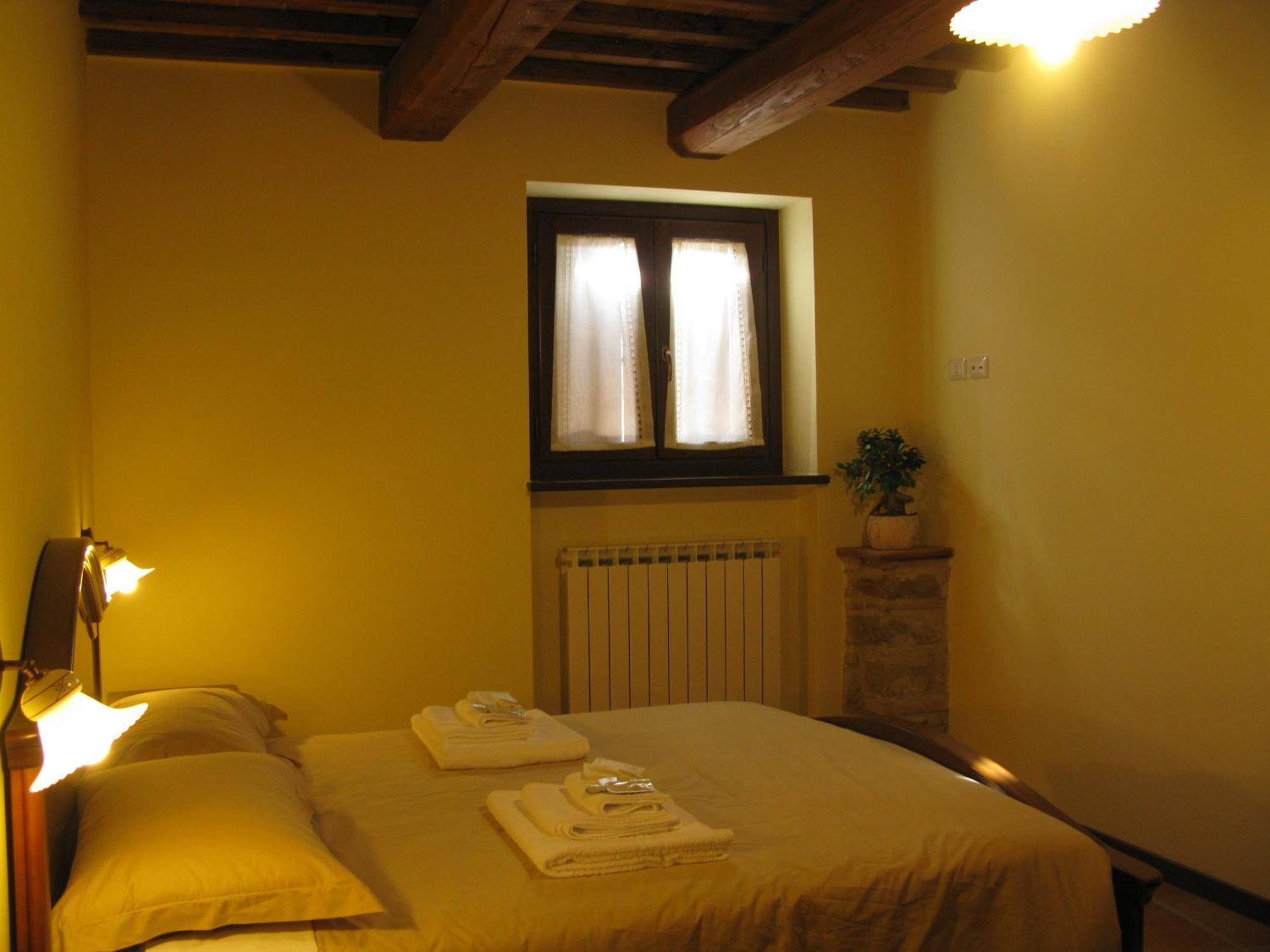 Pietra Maula Agriturismo Castelraimondo Exterior foto